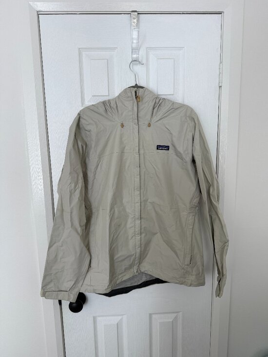 Patagonia Jackets & Blazers - Patagonia Torrent 2.5 shell Beige Hooded windbreaker Jacket